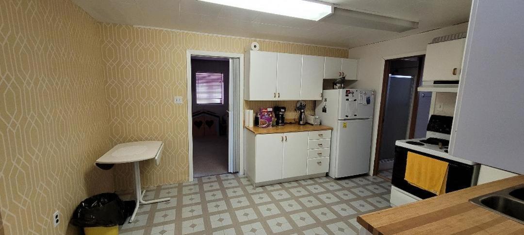 צ'רצ'יל Polar Bear Bed And Breakfast מראה חיצוני תמונה